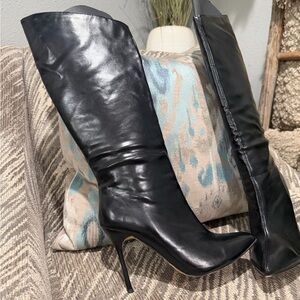 Womens’s Black Faux Leather Knee-High Boots - 9